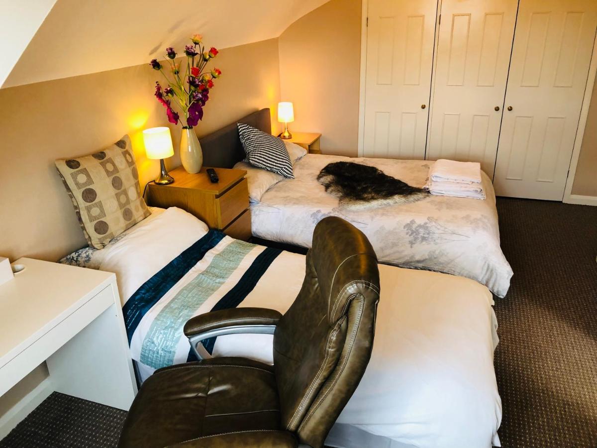 Amazing Quiet Garden House Near London Luton Airport Apartment ภายนอก รูปภาพ